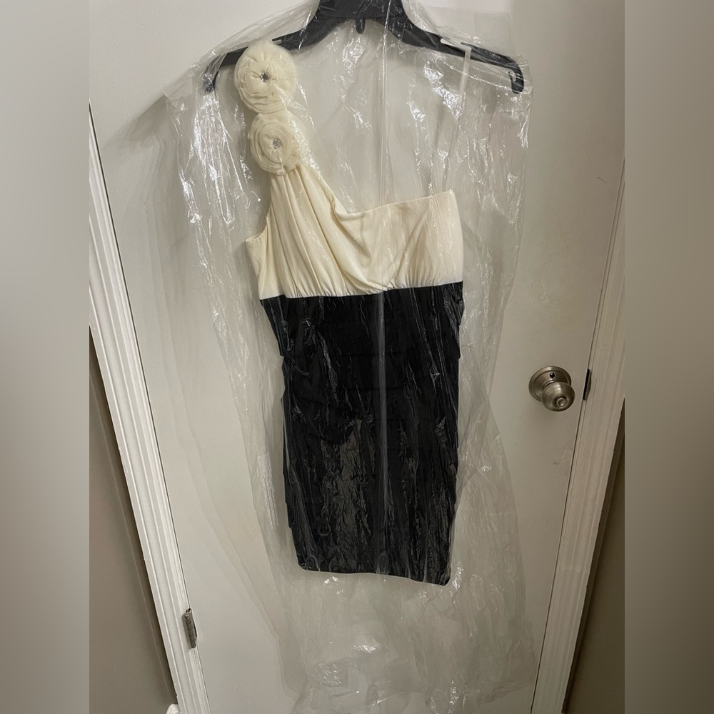city triangles formal black and white one shoulder dress